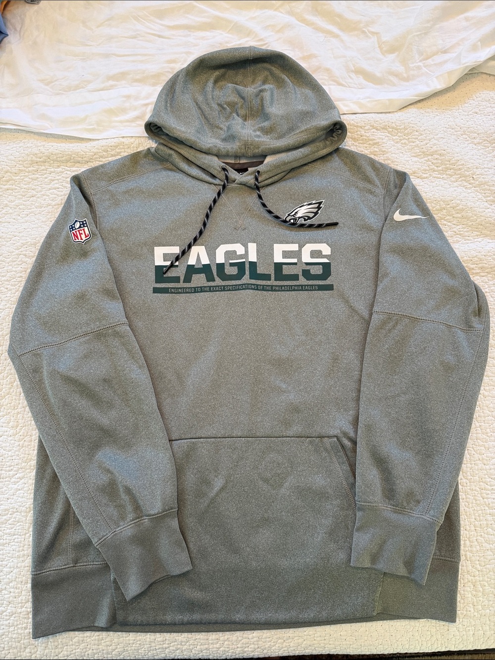 Nike Men's Philadelphia Eagles Gray Zip-Up Hoodie with Team Logo